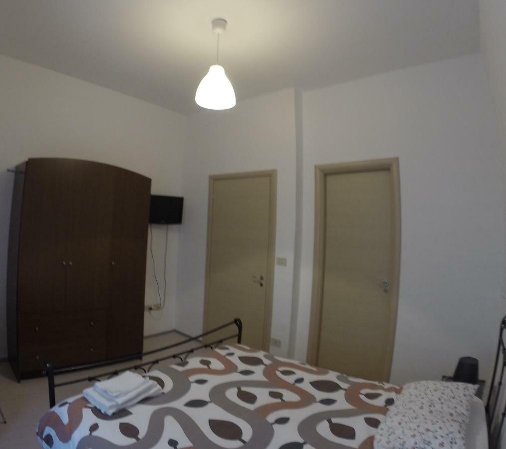 Bed And Breakfast Degli Artisti Cosenza Exterior photo
